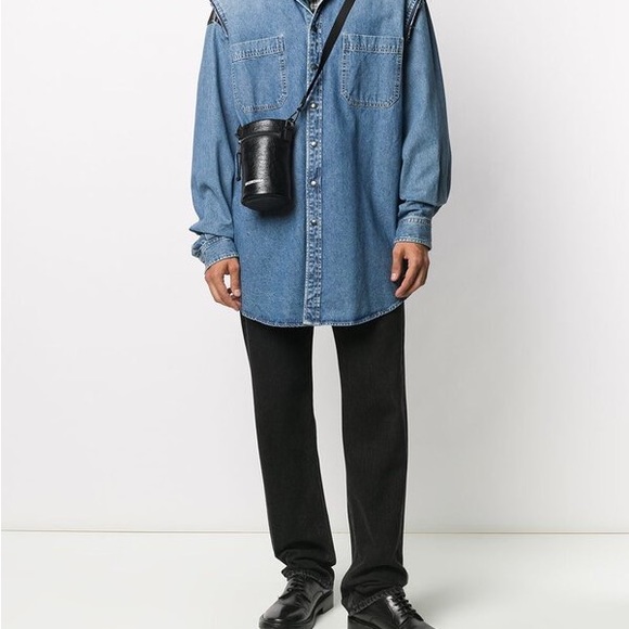 Black Unisex Crossbody AUTHENTIC Balenciaga Weekend Explorer Bag - Picture 7 of 8